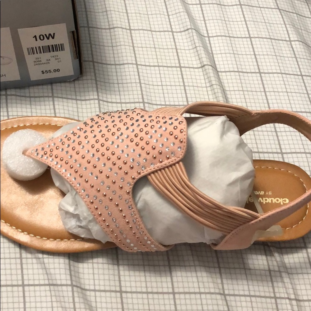 Blush color Cloudwalker sandals